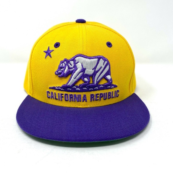 CALIFORNIA REPUBLIC STATE BEAR FLAG Snapback Whang - Picture 1 of 7
